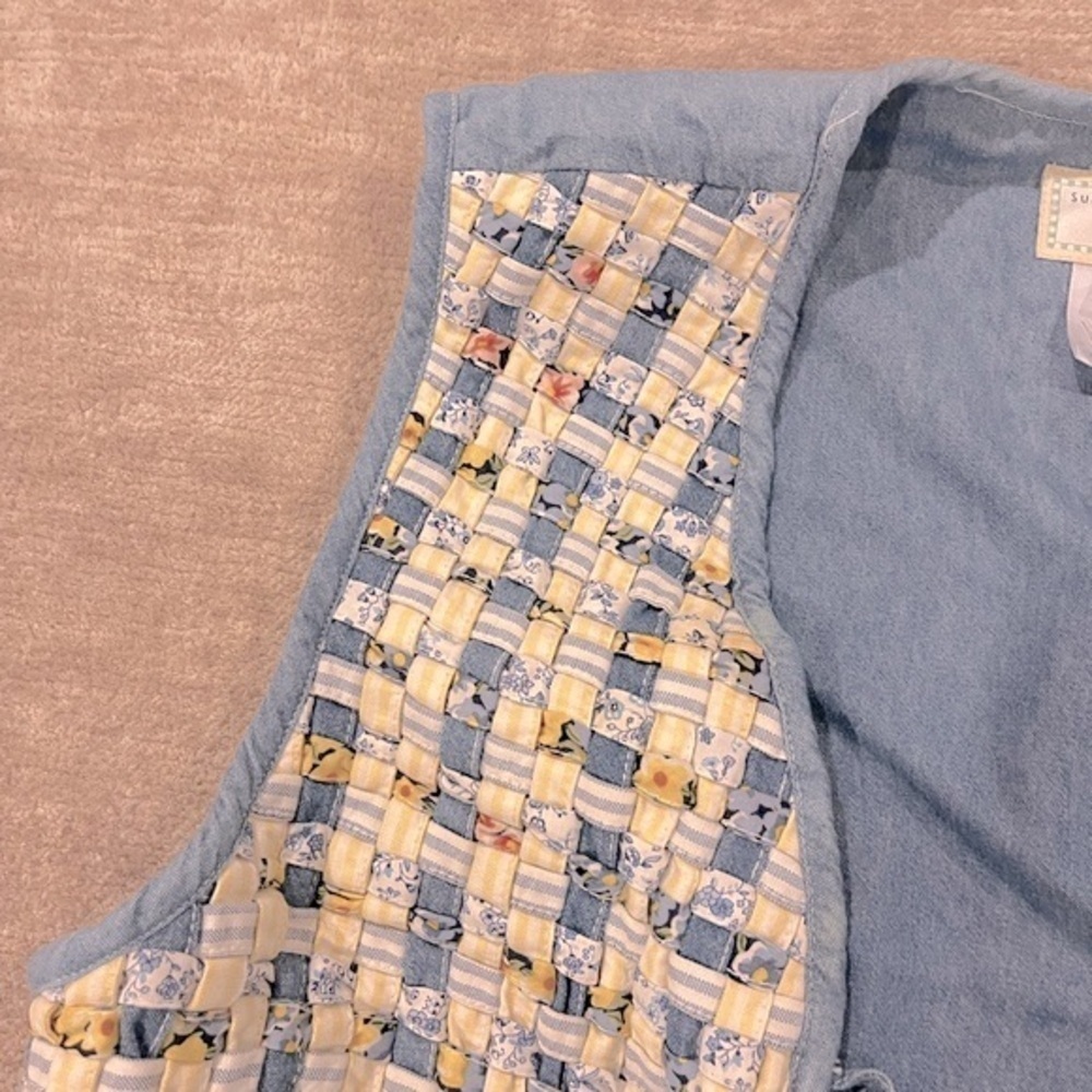Vintage Quilted Vest from the 1990s by Susan Bristol Casuals, Floral, Denim 2W - Picture 3 of 5